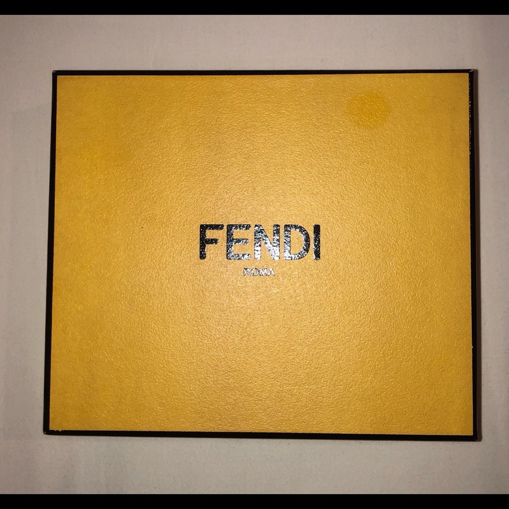 Meet your Posher, Raj